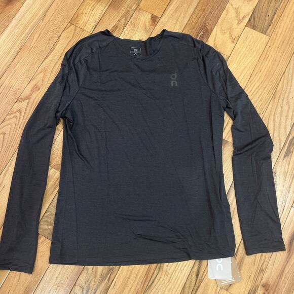 On Running Performance T Shirt Long Sleeve Mens Black Size L Athletic Fit - Picture 2 of 7